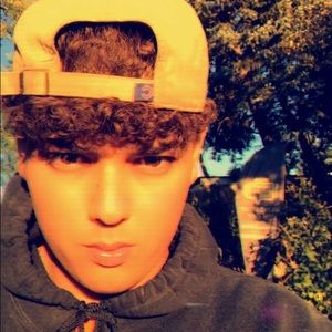 Meet your Posher, Jovani